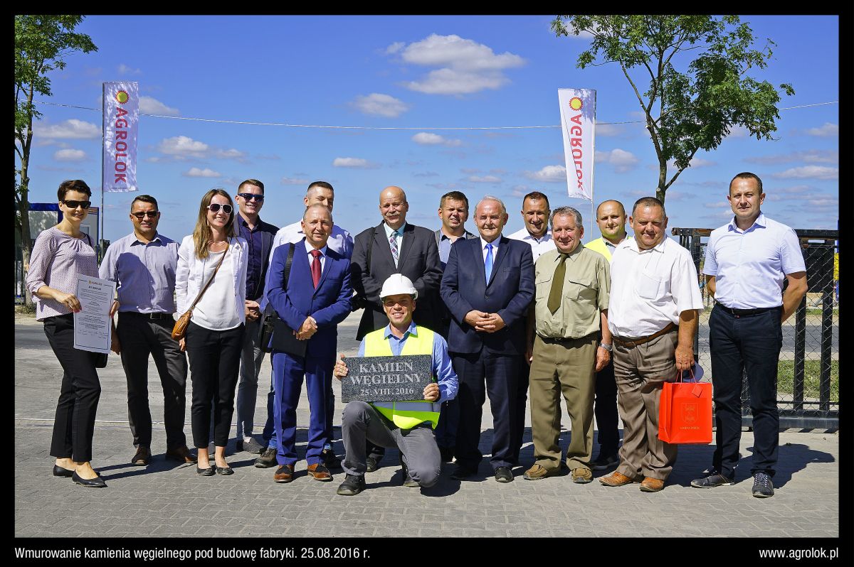 Fotorelacja z wmurowania kamienia węgielnego pod budowę fabryki 25.08.2016 r.